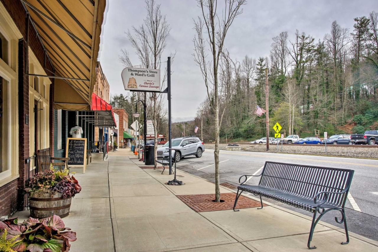 Saluda Main Street Retreat - Central Location! 외부 사진