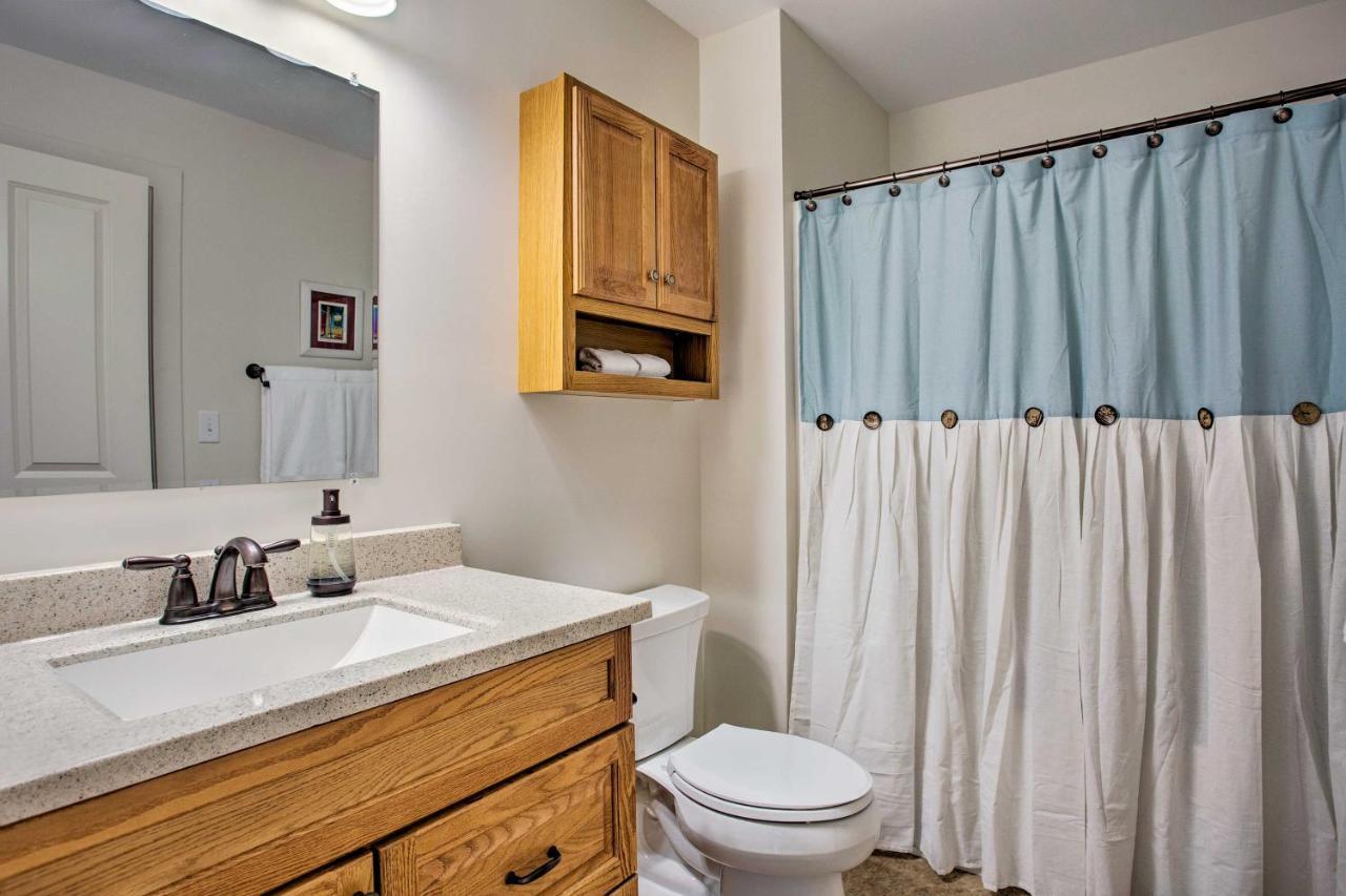 Saluda Main Street Retreat - Central Location! 외부 사진